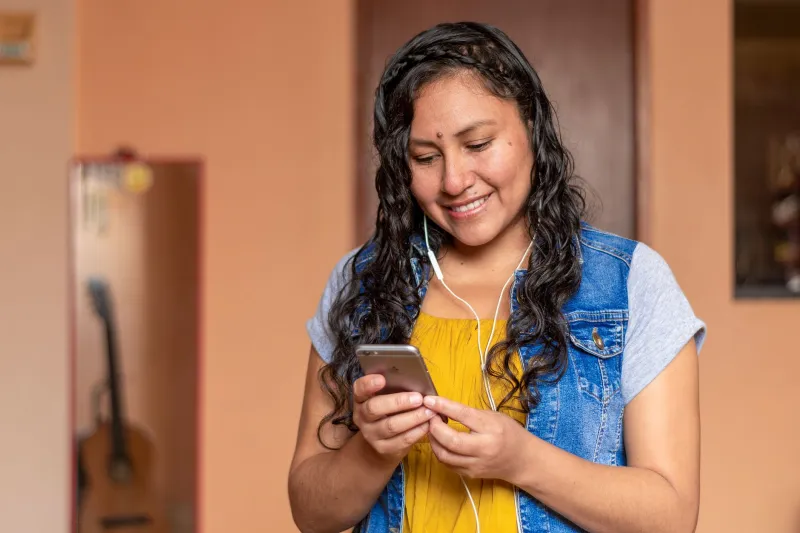 Wiring Money Across Borders Has Barely Changed Since the 1970s — SucreCoin Is Here to Fix That